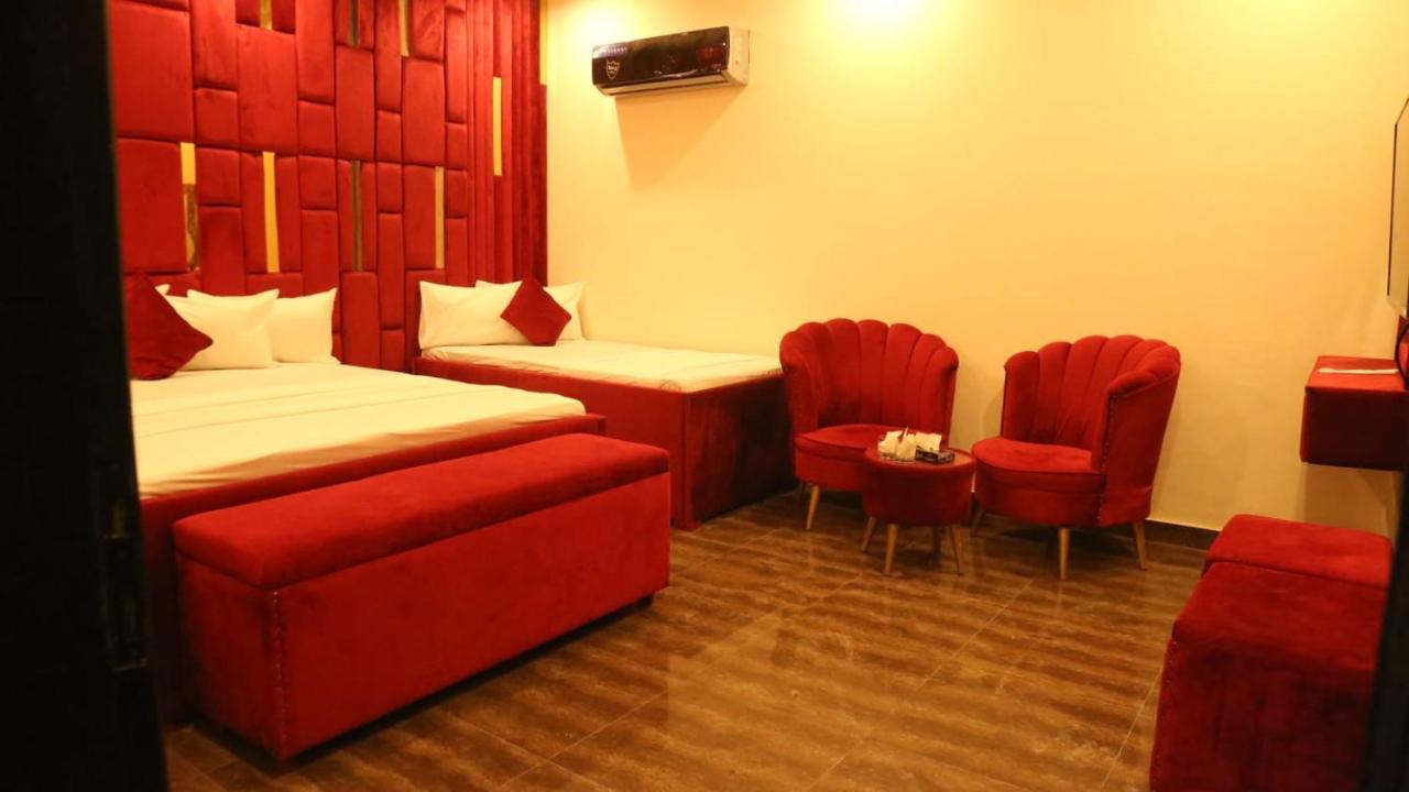 Hotel De Smart Multan Exterior foto