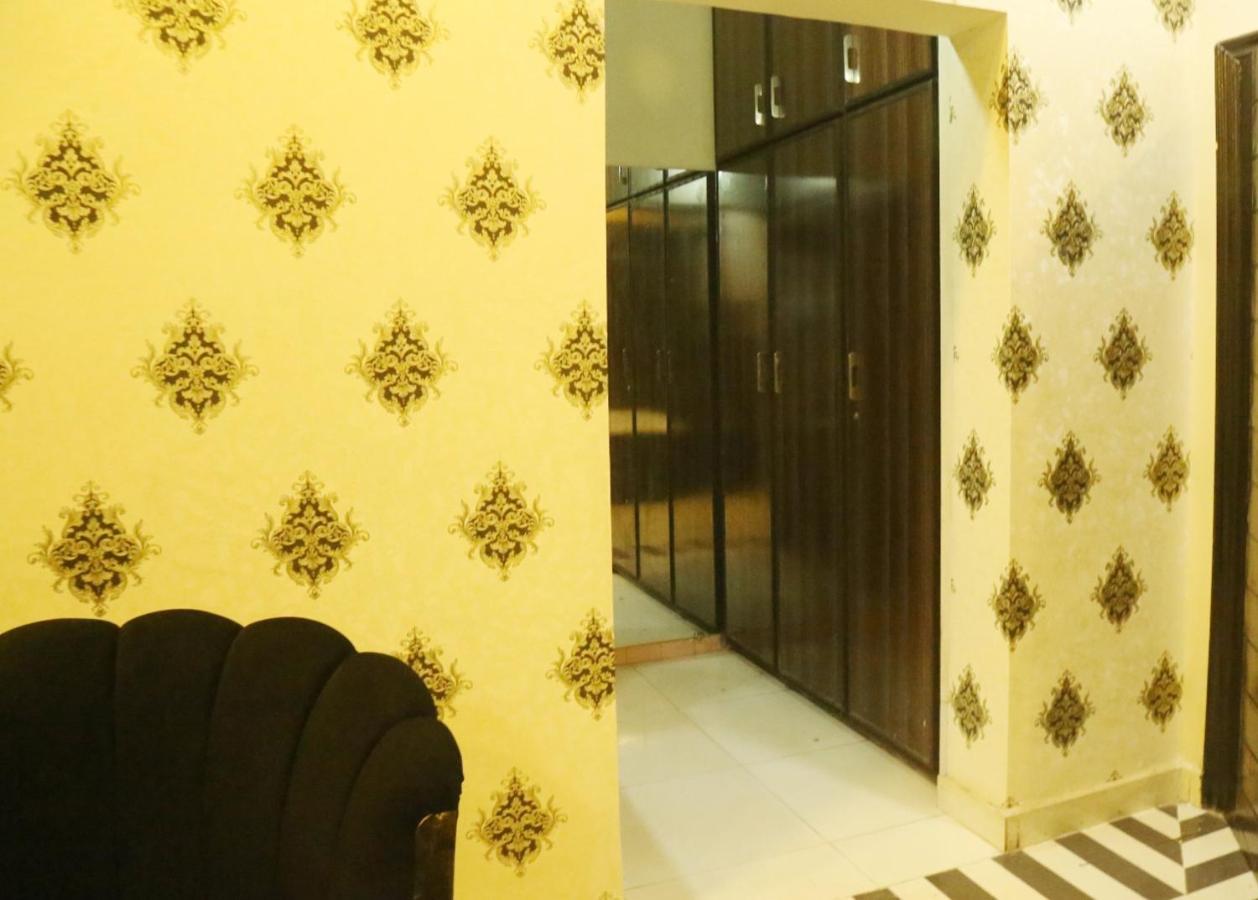 Hotel De Smart Multan Exterior foto