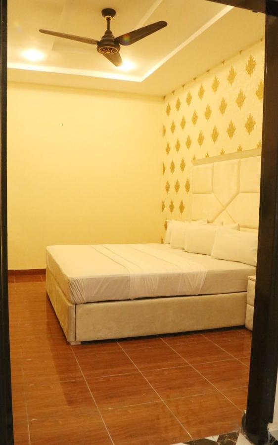 Hotel De Smart Multan Exterior foto